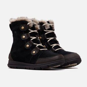 Sorel Explorer Joan Boot - Black w/Faux Fur - Sz 8.5